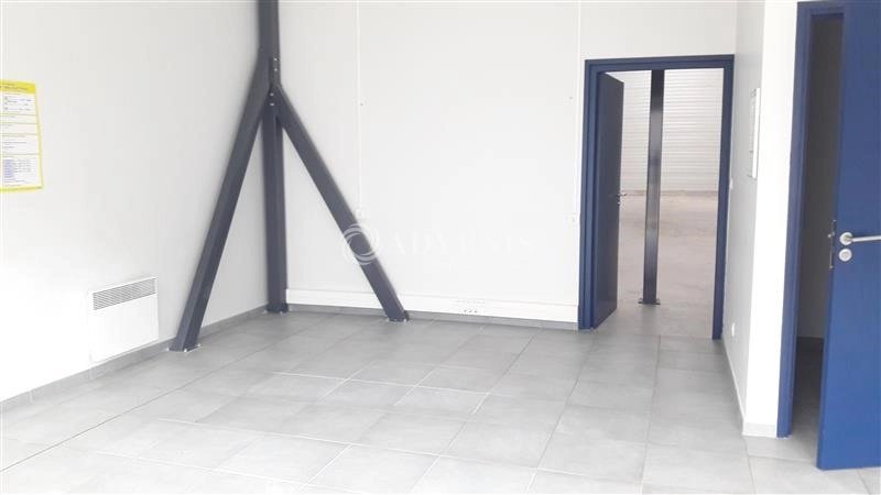 Maison à louer, 2259m², Sainghin-en-Mélantois
