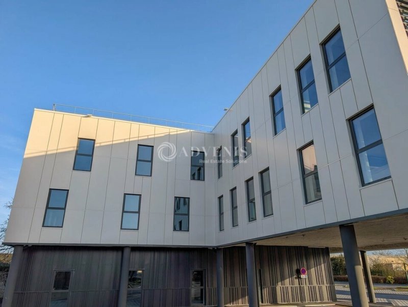 Maison à louer, 219m², Quévert
