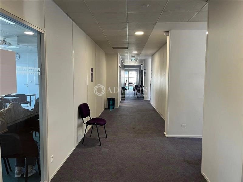 Maison à louer, 2409m², Tours