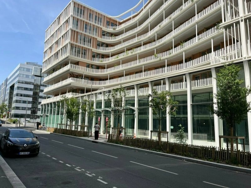 Maison à louer, 690m², Nanterre