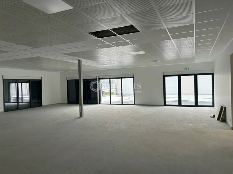 Maison à louer, 400m², Chargé