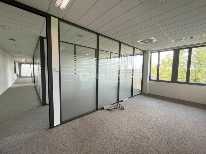 Maison à louer, 698m², Roissy-en-France
