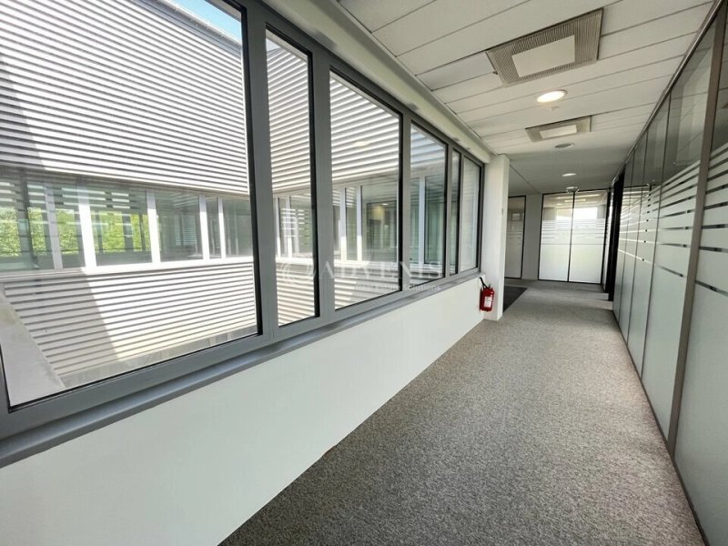 Maison à louer, 698m², Roissy-en-France