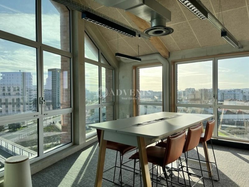 Maison à louer, 909m², Ivry-sur-Seine