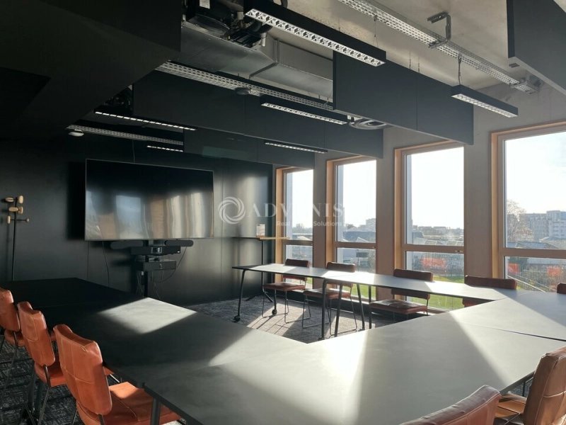 Maison à louer, 909m², Ivry-sur-Seine