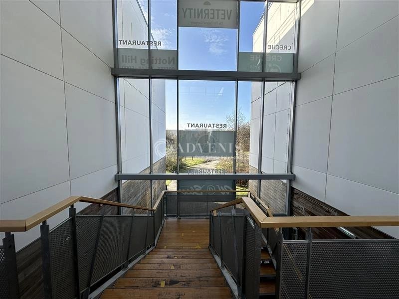 Maison à louer, 1300m², Villeneuve-d'Ascq