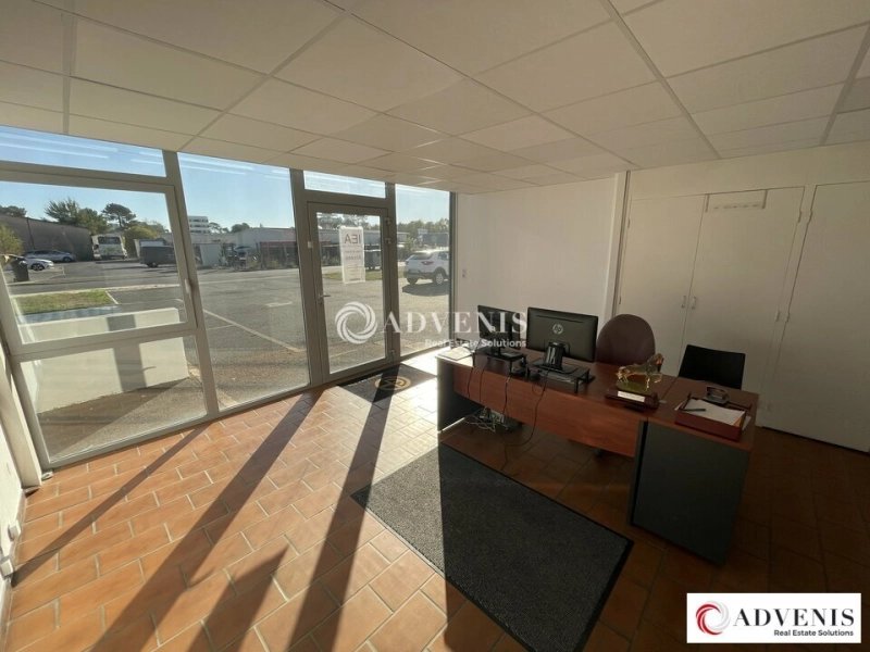 Maison à louer, 840m², Pessac
