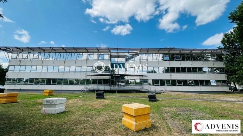 Maison à louer, 2278m², Pessac