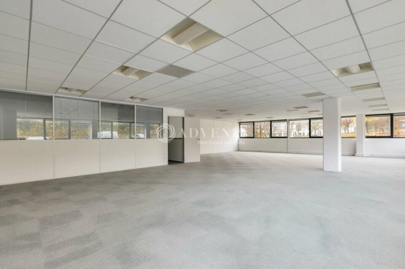 Maison à louer, 1668m², Cergy