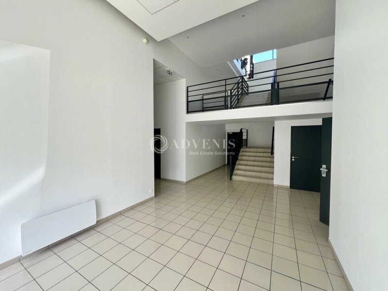 Maison à louer, 1668m², Cergy