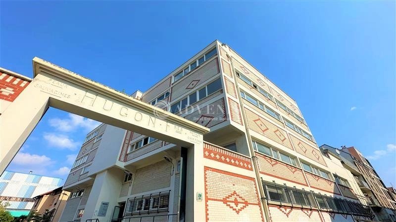 Maison à louer, 575m², Montreuil