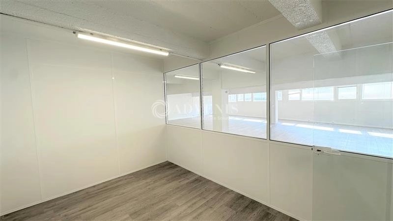 Maison à louer, 575m², Montreuil