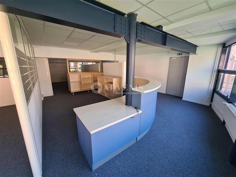Maison à louer, 1136m², Saint-Julien-lès-Metz