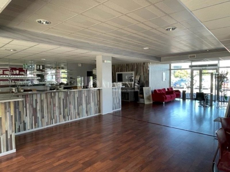 Maison à louer, 511m², Mérignac