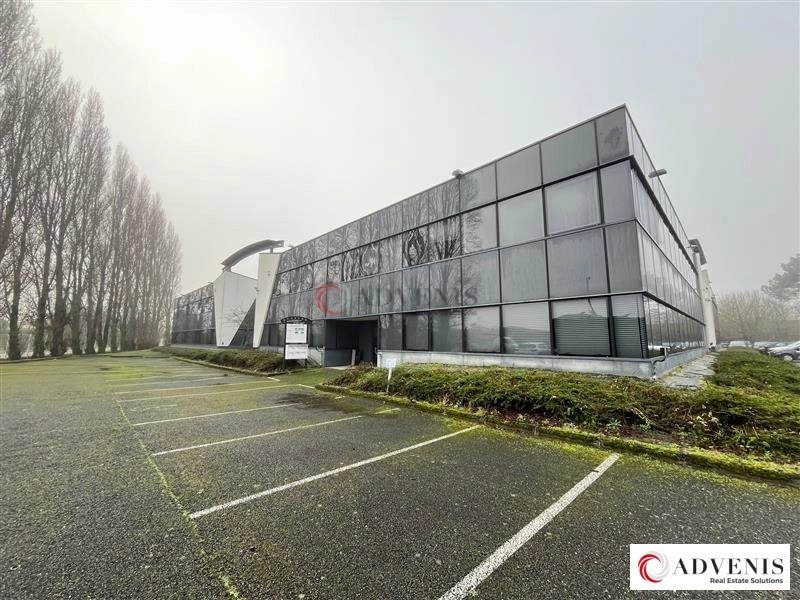 Maison à louer, 1400m², Mérignac