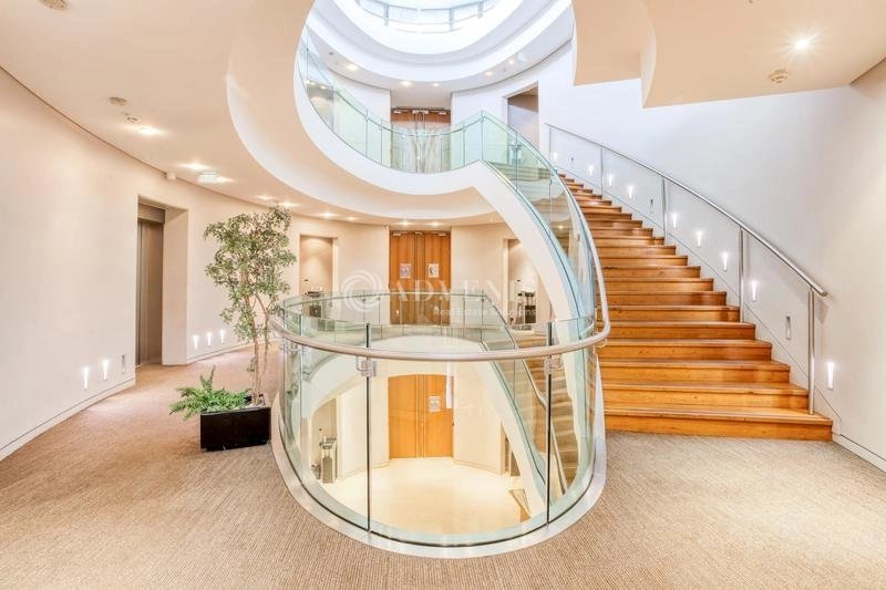 Maison à louer, 639m², Roissy-en-France