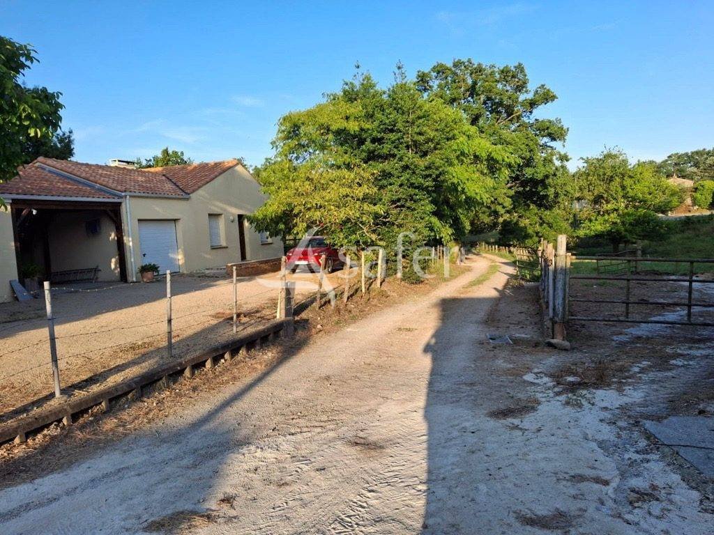 Maison à vendre, NaNm², Couëron
