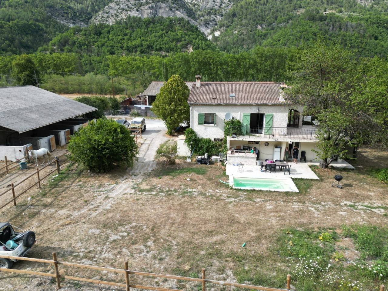 Maison à vendre, 120m², La Celle-sous-Gouzon