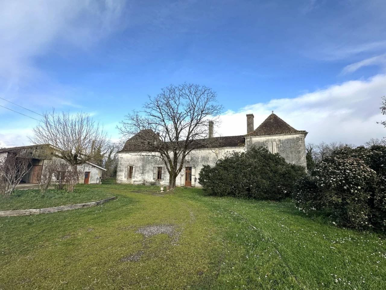 Maison à vendre, 300m², Montpon-Ménestérol
