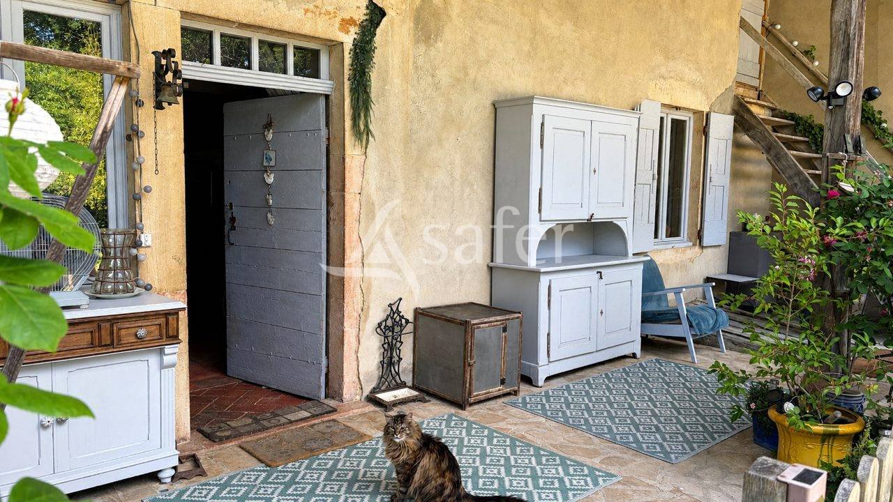 Maison à vendre, 322m², Montpont-en-Bresse