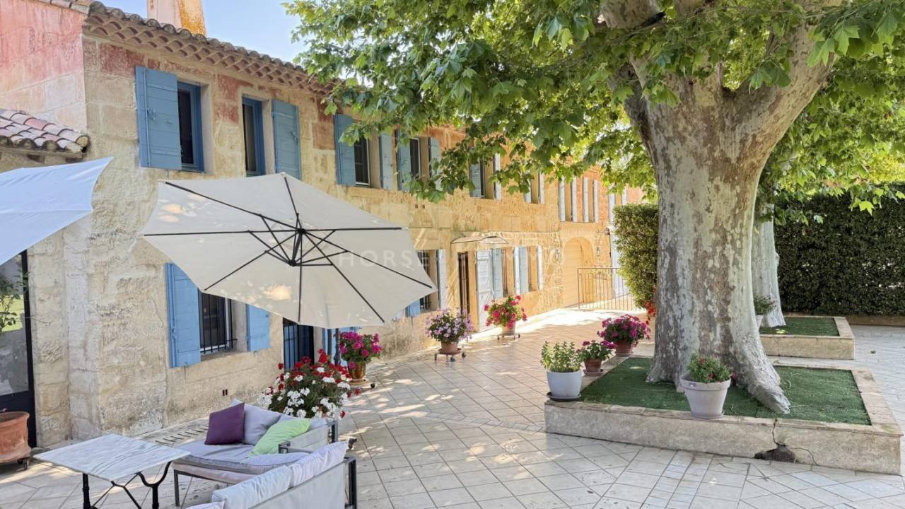 Maison à vendre, 550m², Arles