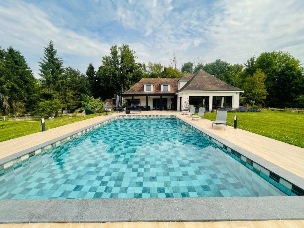 Maison à vendre, 434m², Villeneuve-le-Comte