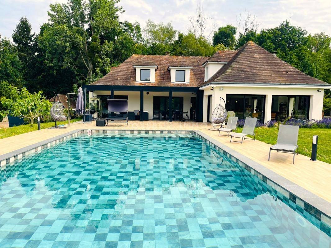Maison à vendre, 434m², Villeneuve-le-Comte