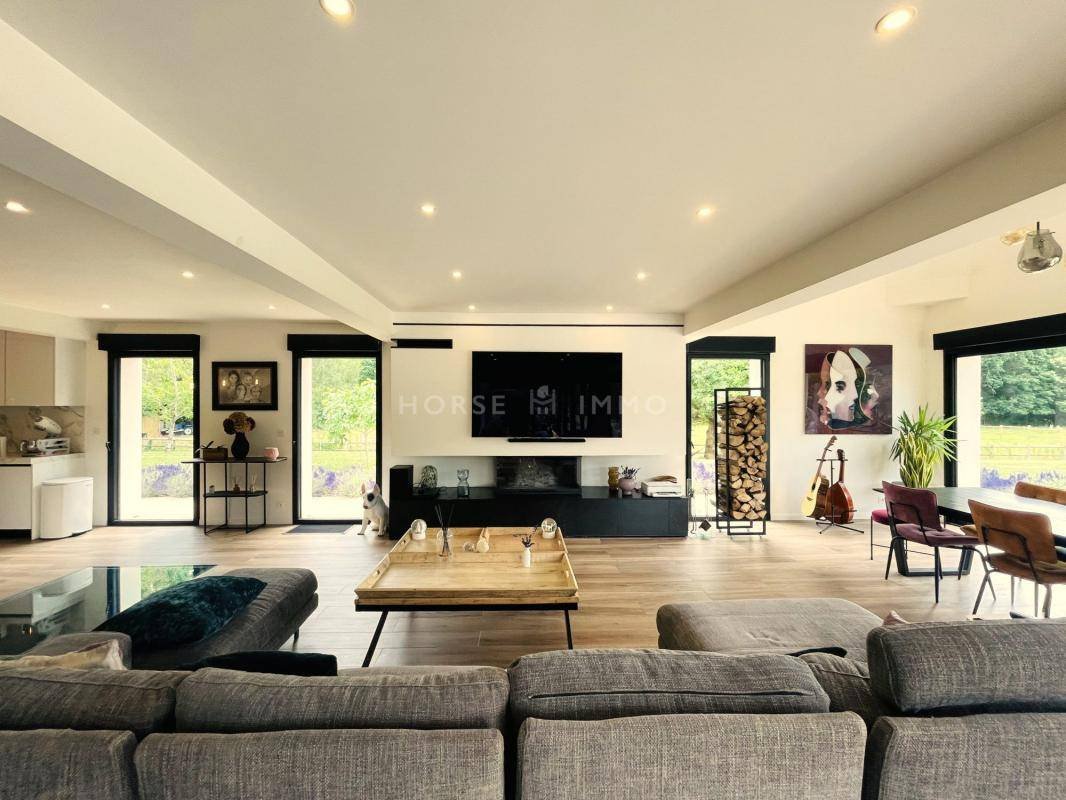 Maison à vendre, 434m², Villeneuve-le-Comte