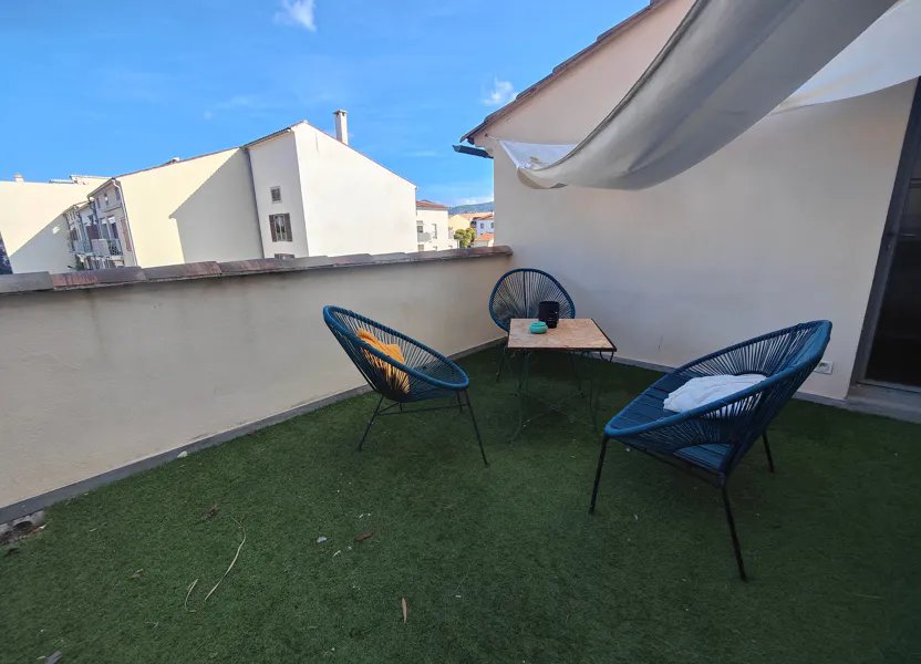 Appartement à louer, 74m², Sanary-sur-Mer