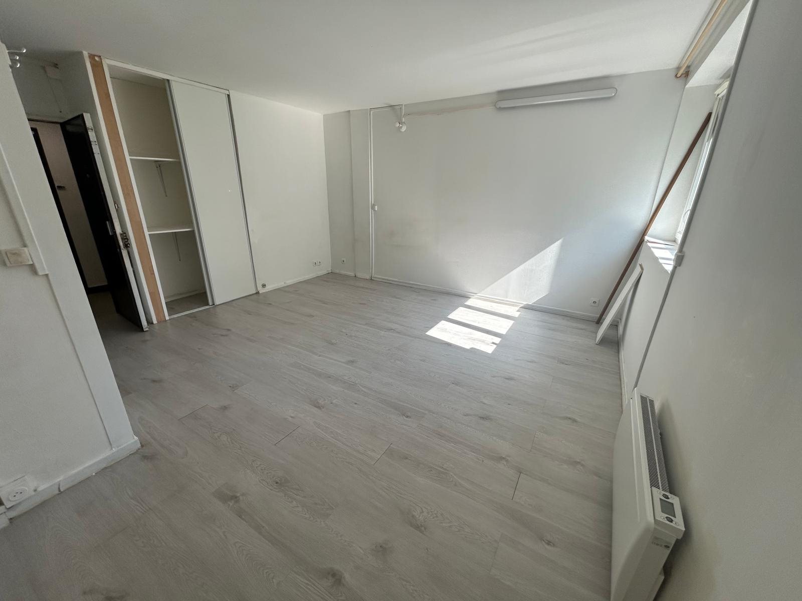 Appartement à vendre, 26m², Bobigny