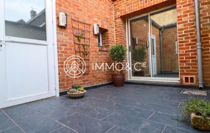 Maison à vendre, 1074m², La Chapelle-d'Armentières