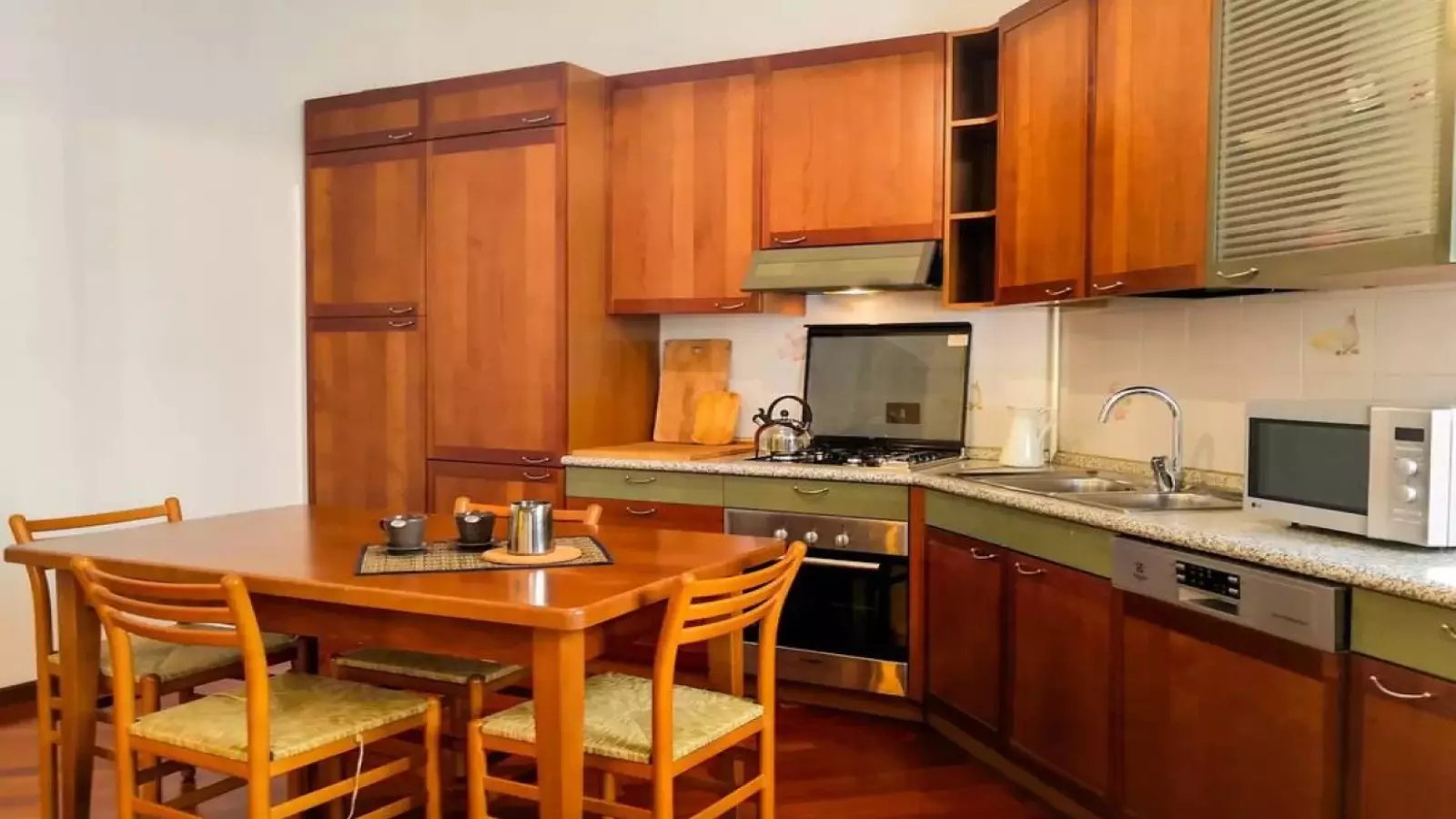 Appartement à louer, 1m², Carbuccia