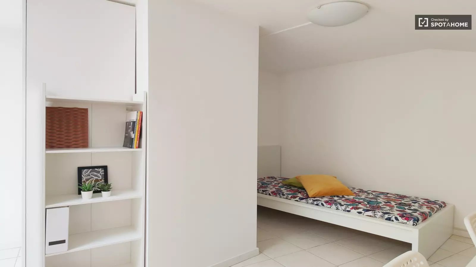 Maison à louer, 1m², Sotta