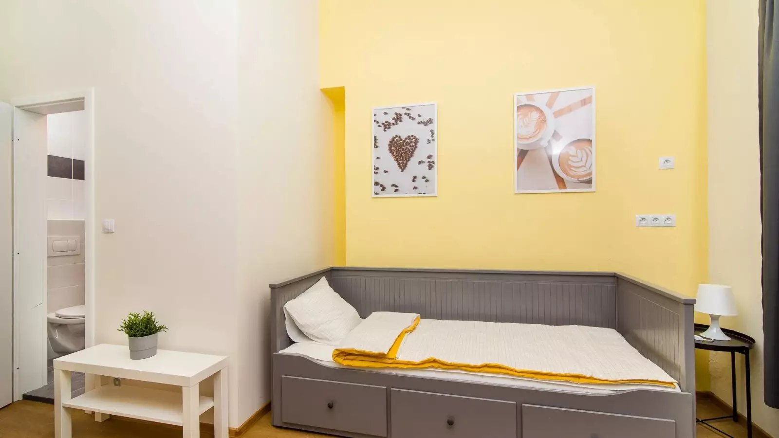 Maison à louer, NaNm², Le Monastère