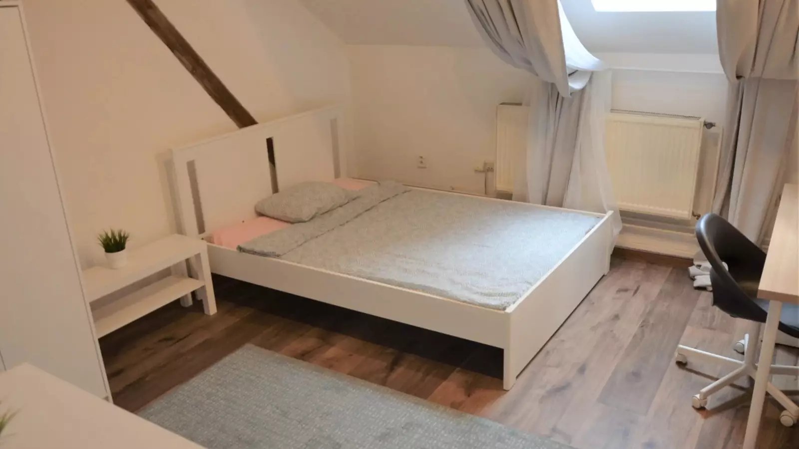 Maison à louer, NaNm², Le Monastère