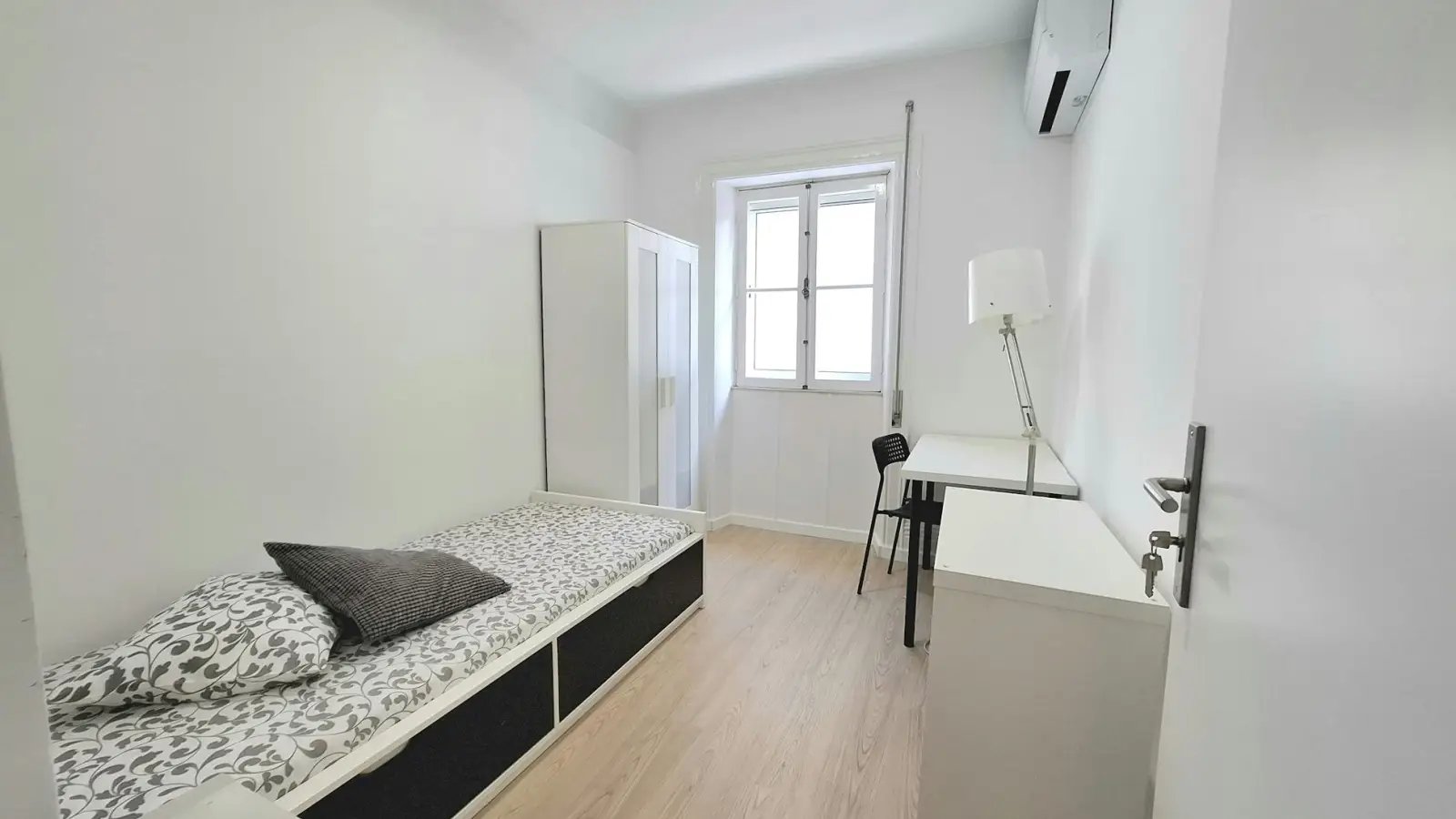 Appartement à louer, NaNm², Port-Saint-Père