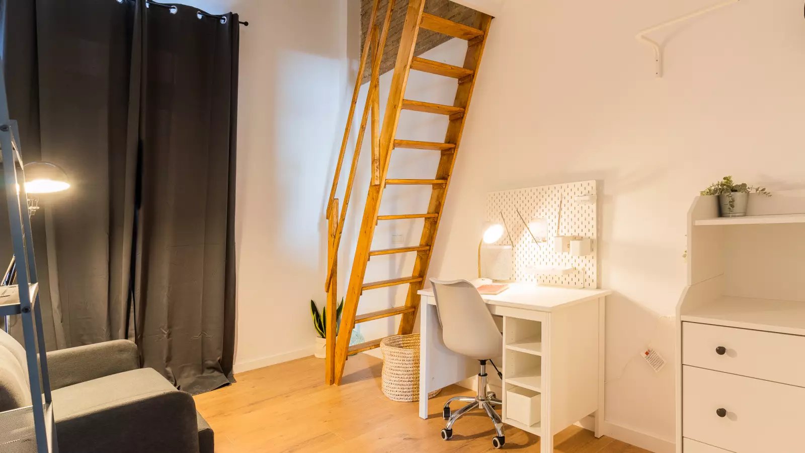 Maison à louer, 110m², Béduer