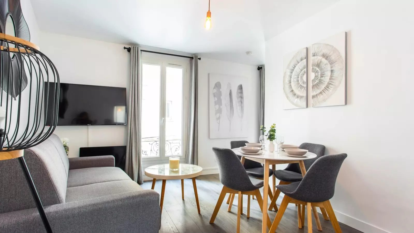 Appartement à louer, 1m², Paris 18ème