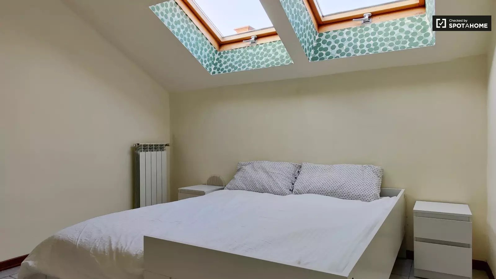 Appartement à louer, 1m², Carbuccia