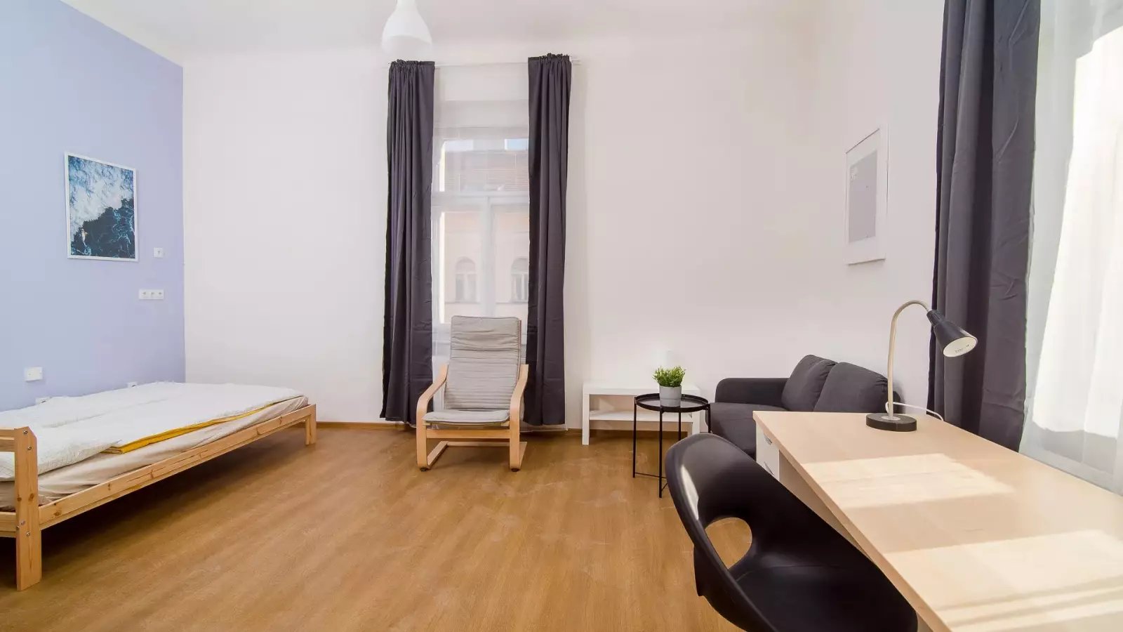 Maison à louer, NaNm², Le Monastère