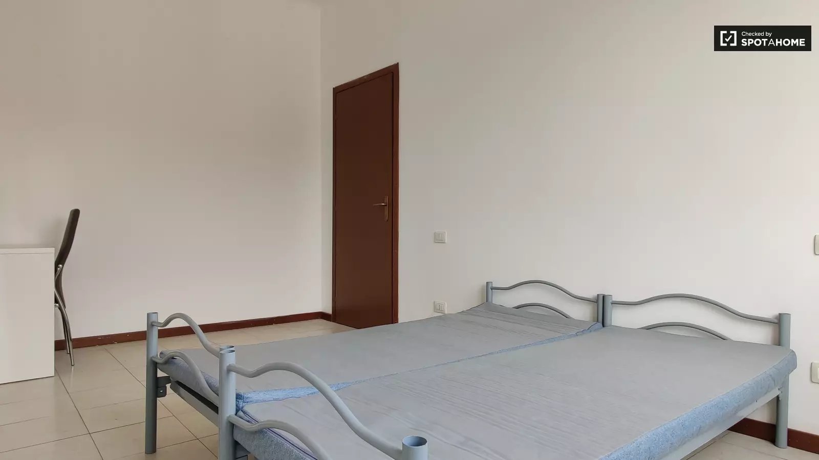 Appartement à louer, 1m², Carbuccia