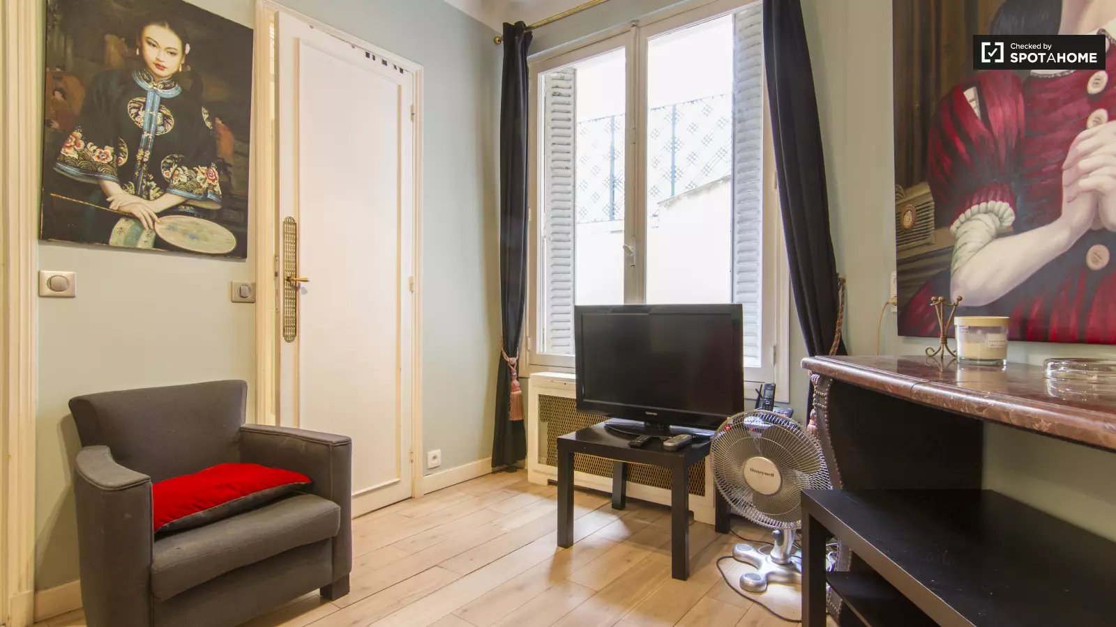 Appartement à louer, 18m², Paris 8ème