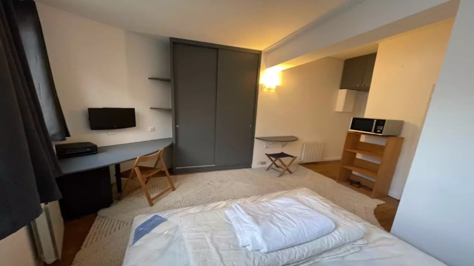 Appartement à louer, 19m², Paris 17ème