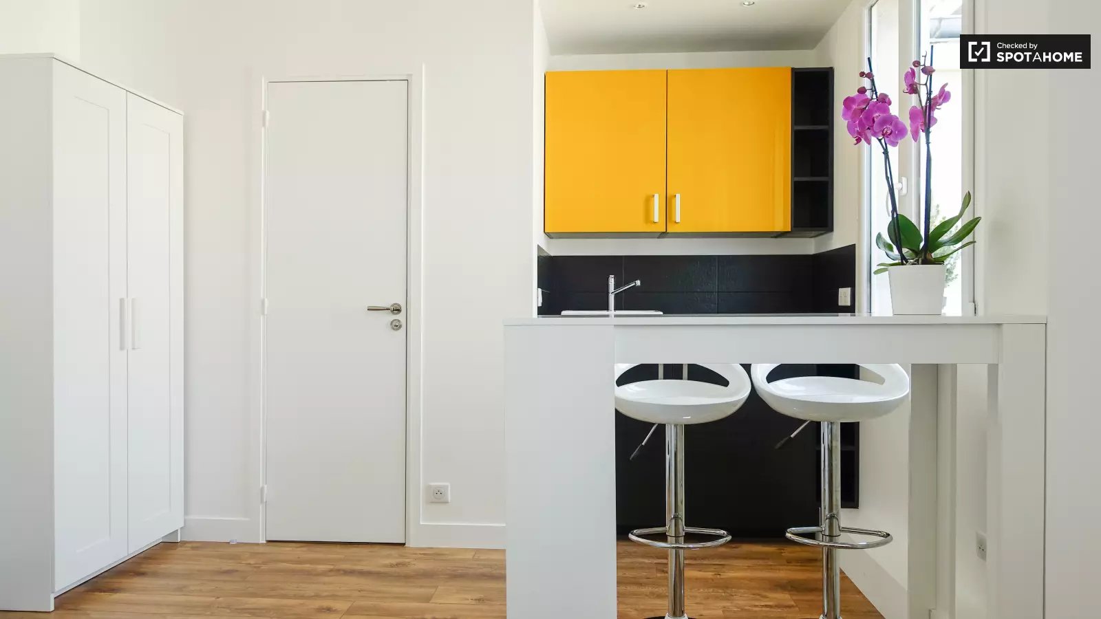 Appartement à louer, 17m², Paris 16ème