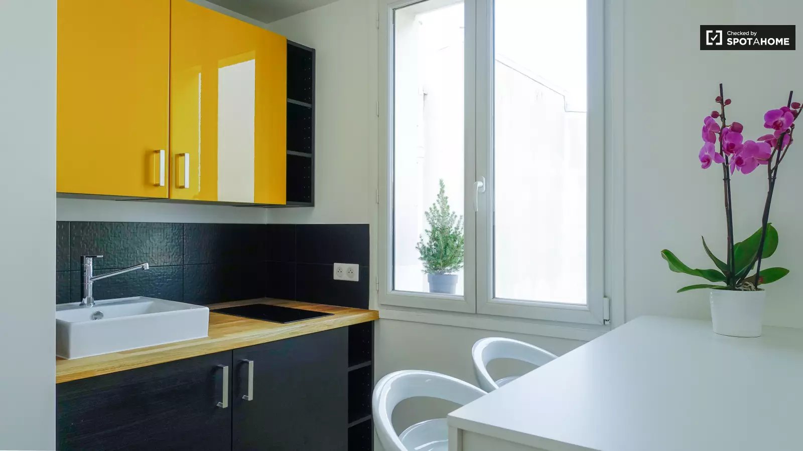 Appartement à louer, 17m², Paris 16ème