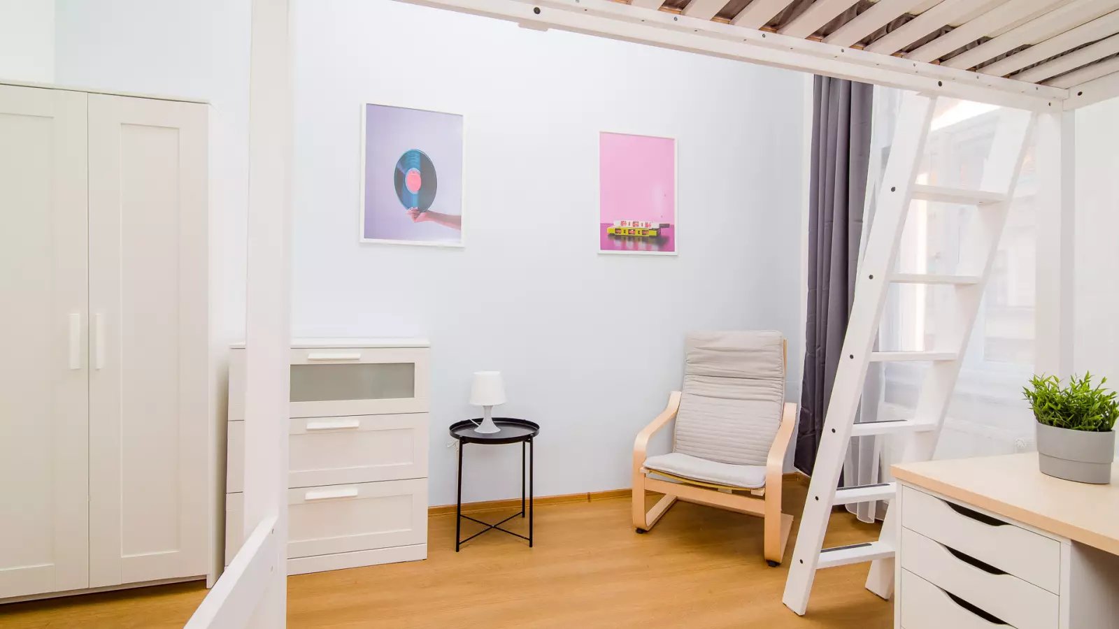 Maison à louer, NaNm², Le Monastère