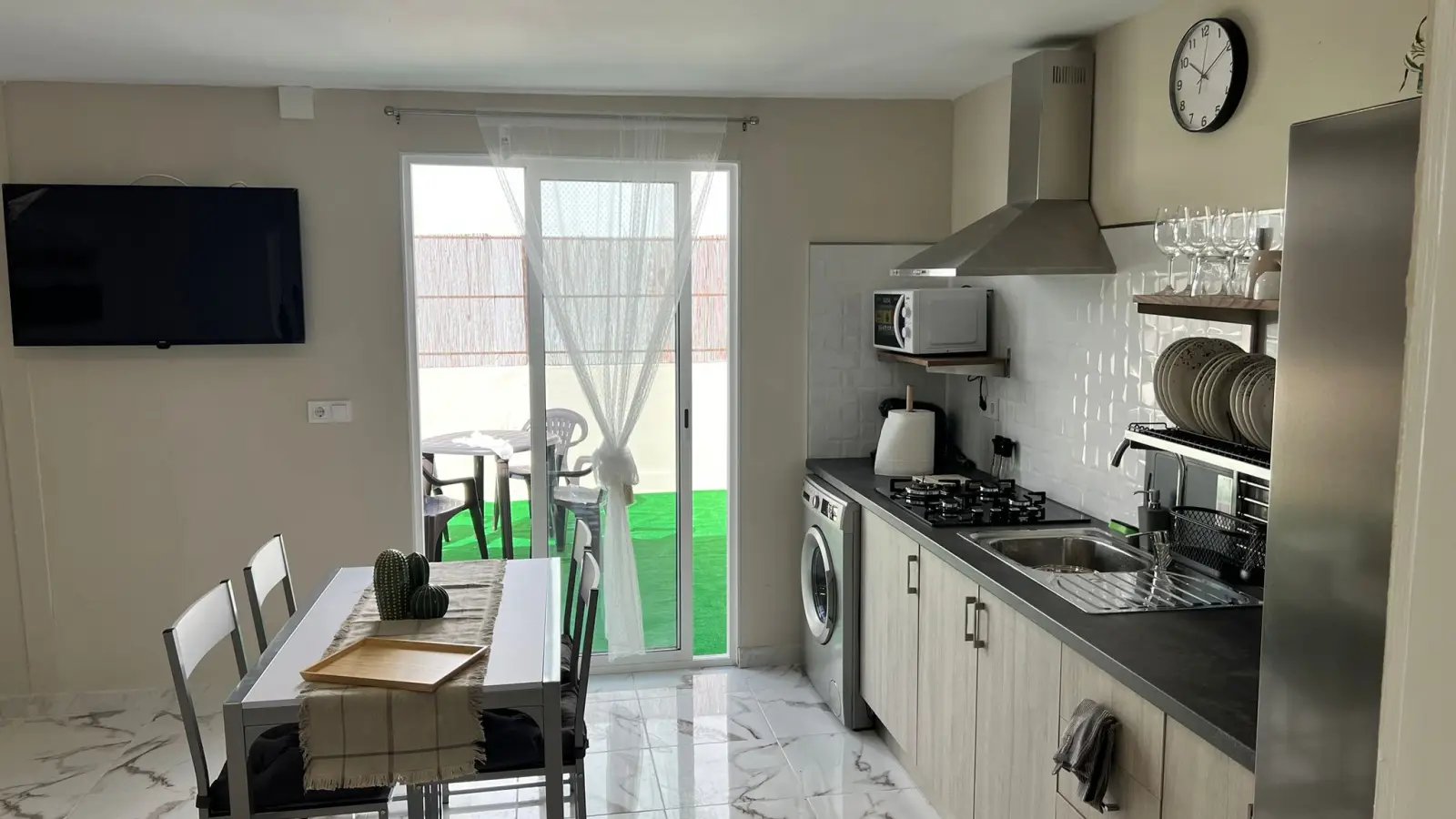 Appartement à louer, 2m², Saint-Alban-de-Roche