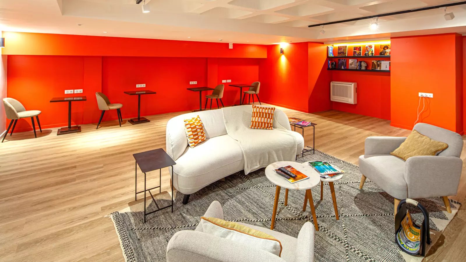 Maison à louer, NaNm², Paris 8ème