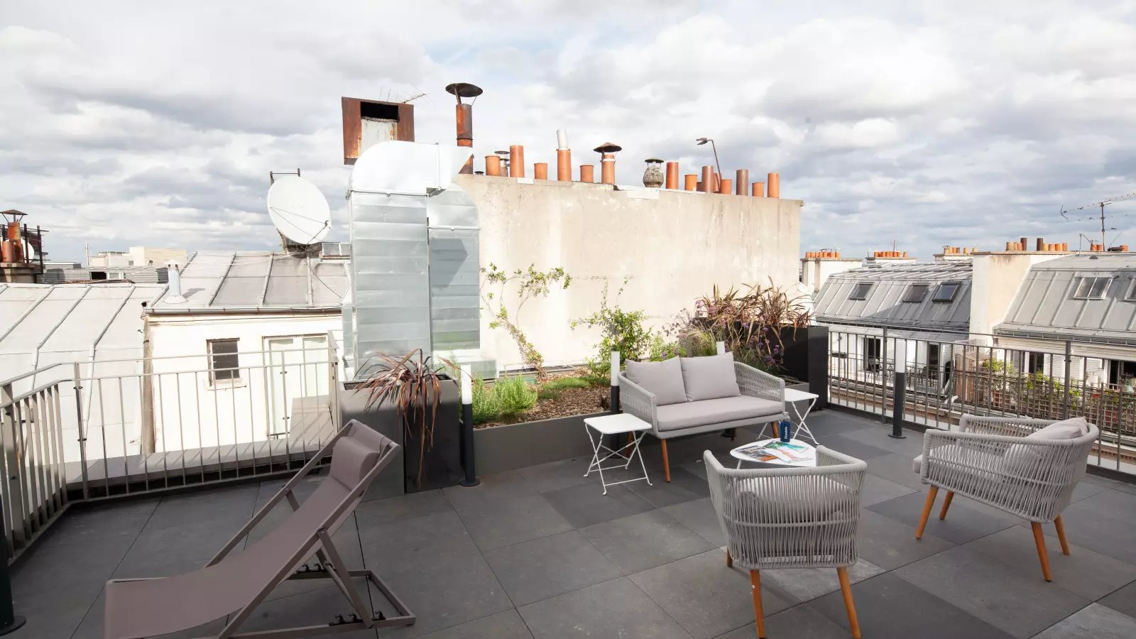 Maison à louer, NaNm², Paris 8ème