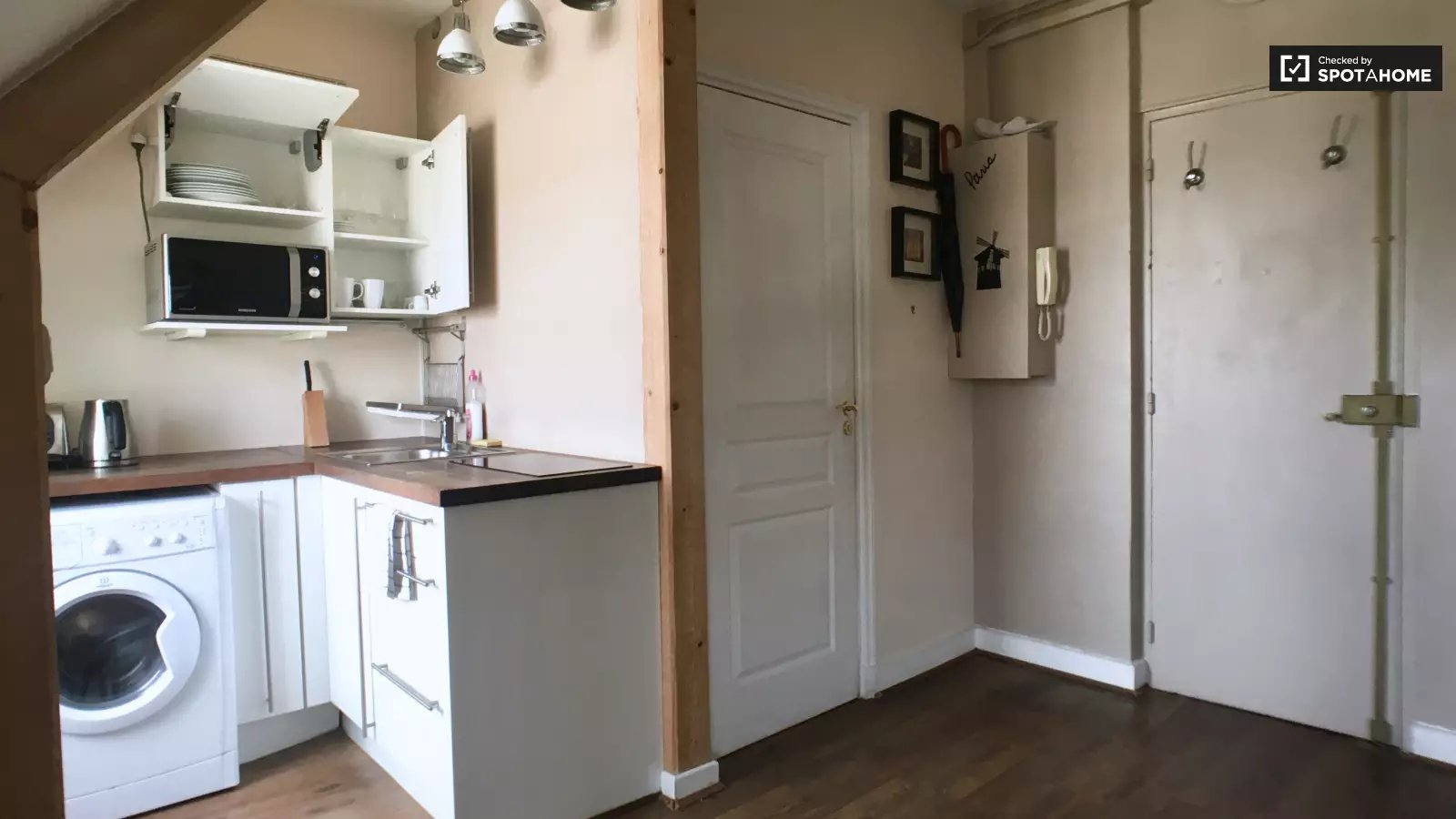Maison à louer, 17m², Paris 1er